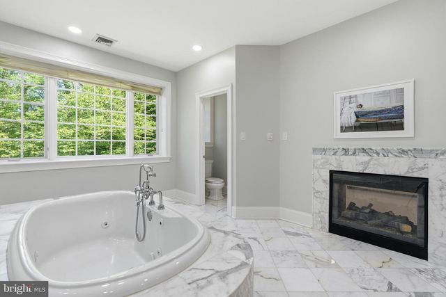 959 GARRETT MILL RD, Newtown Square, PA 19073
