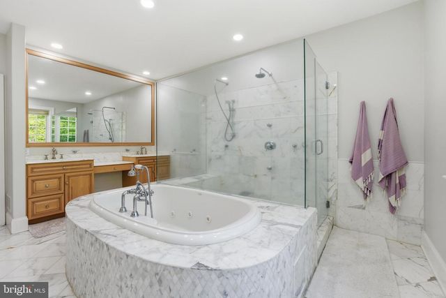 959 GARRETT MILL RD, Newtown Square, PA 19073