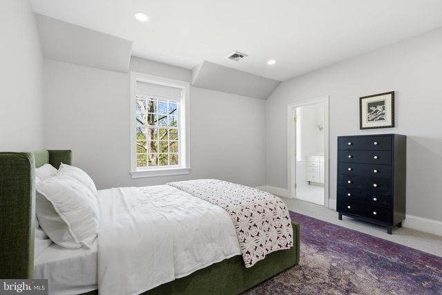 959 GARRETT MILL RD, Newtown Square, PA 19073