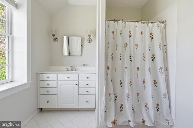 959 GARRETT MILL RD, Newtown Square, PA 19073