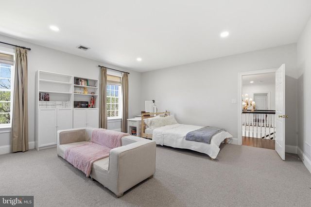 959 GARRETT MILL RD, Newtown Square, PA 19073