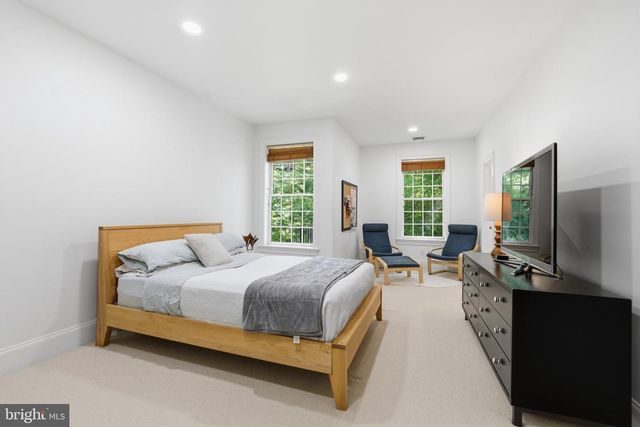 959 GARRETT MILL RD, Newtown Square, PA 19073
