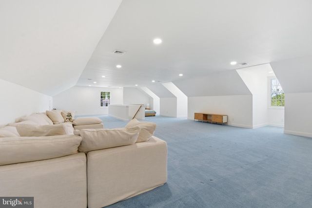 959 GARRETT MILL RD, Newtown Square, PA 19073