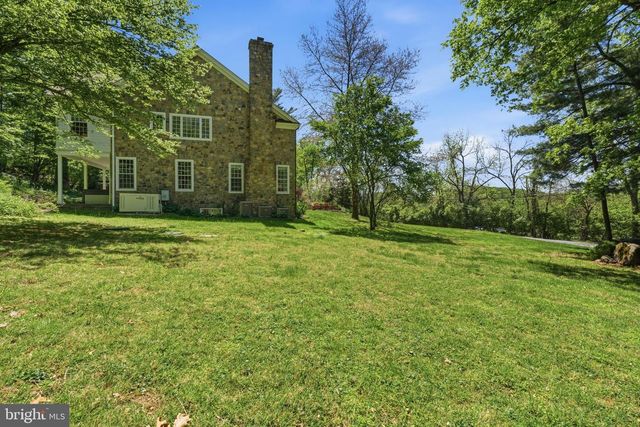 959 GARRETT MILL RD, Newtown Square, PA 19073