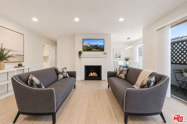 404 San Vicente Boulevard 204, Santa Monica, CA 90402