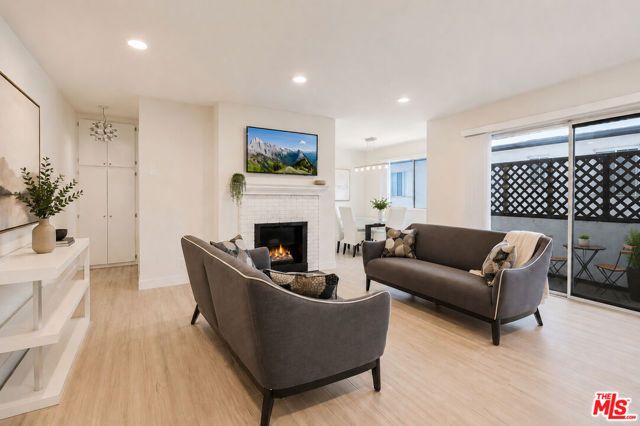 404 San Vicente Boulevard 204, Santa Monica, CA 90402