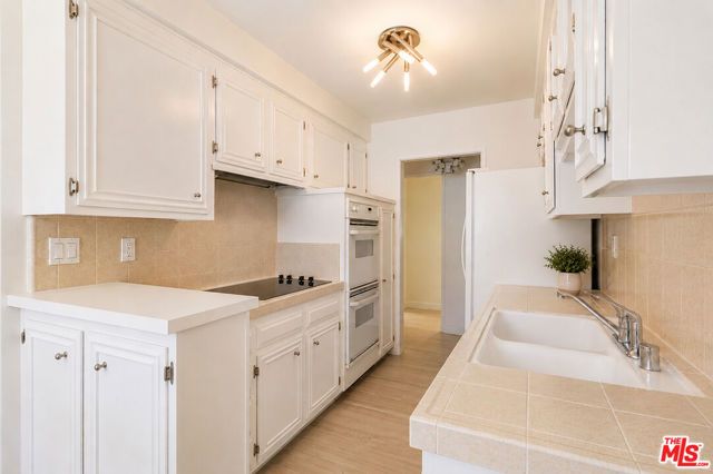 404 San Vicente Boulevard 204, Santa Monica, CA 90402