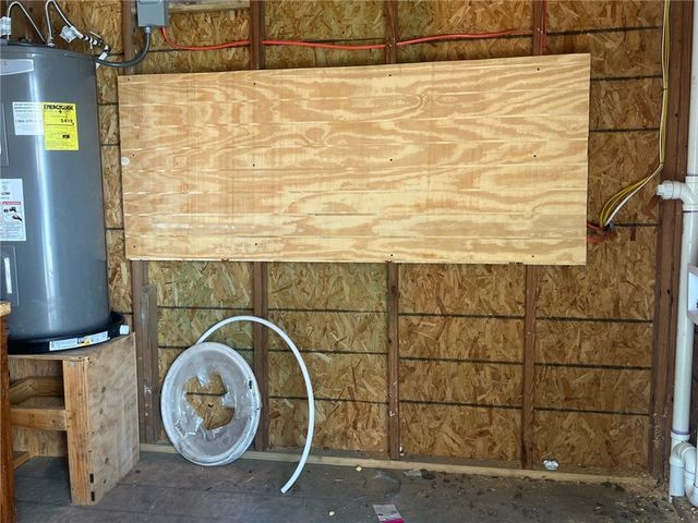 512 W Avenue F, Robstown, TX 78380