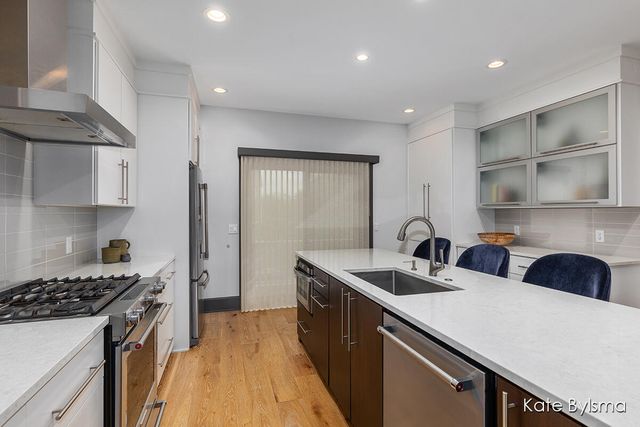 657 Greenslate Drive SE, Ada, MI 49301