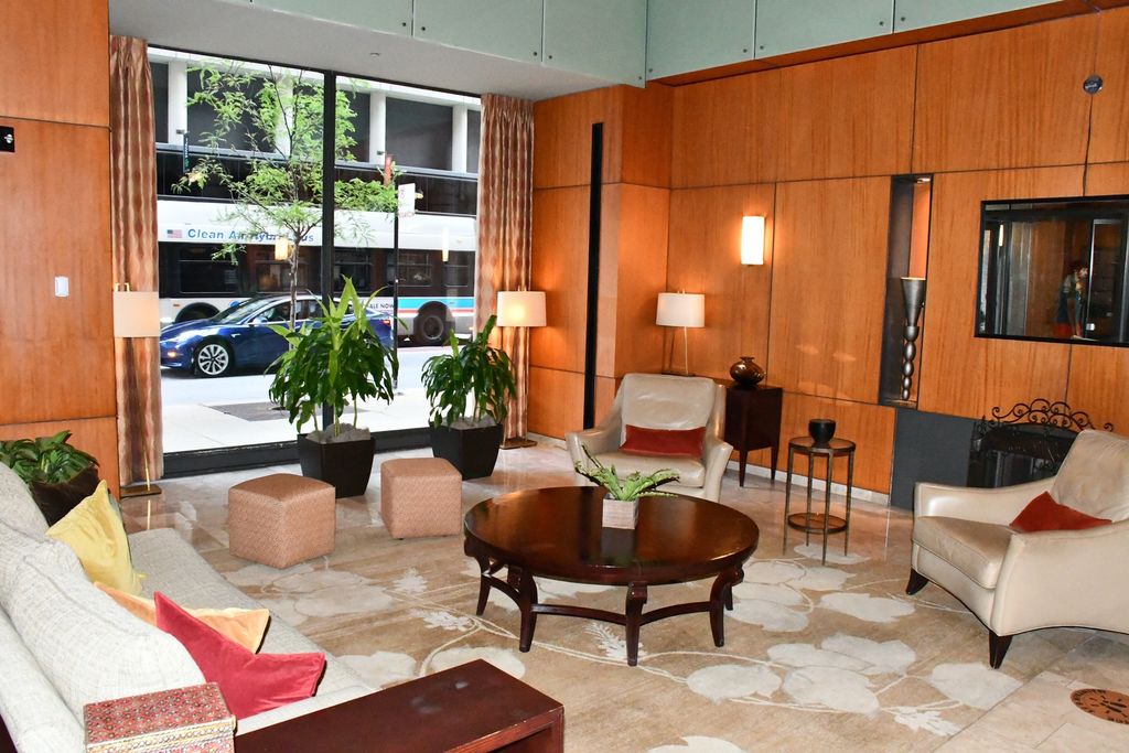 208 W Washington Street 1403, Chicago, IL 60606 — photo 2
