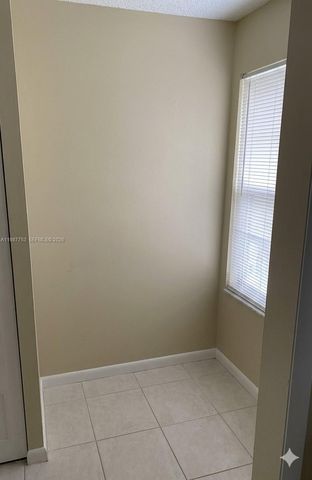 1033 Coral Club Dr 1033, Coral Springs, FL 33071