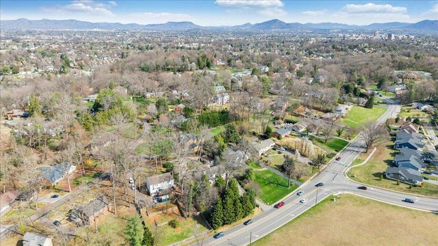 2241 Brambleton AVE, Roanoke, VA 24015