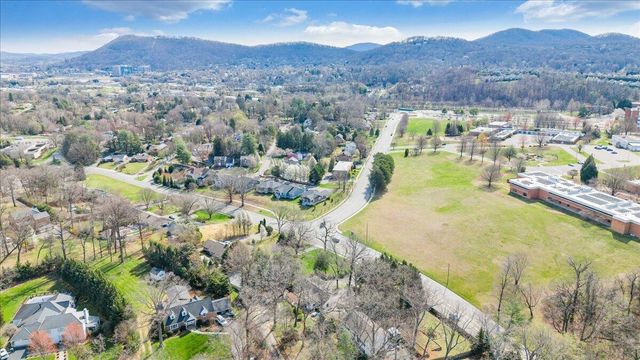 2241 Brambleton AVE, Roanoke, VA 24015