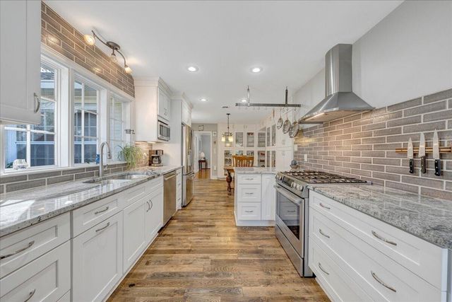 2241 Brambleton AVE, Roanoke, VA 24015