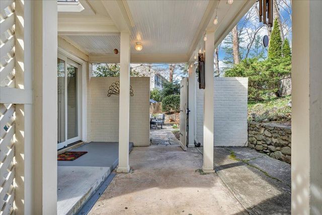 2241 Brambleton AVE, Roanoke, VA 24015