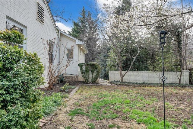 2241 Brambleton AVE, Roanoke, VA 24015