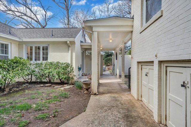 2241 Brambleton AVE, Roanoke, VA 24015