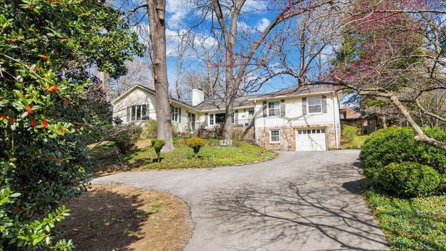 2241 Brambleton AVE, Roanoke, VA 24015