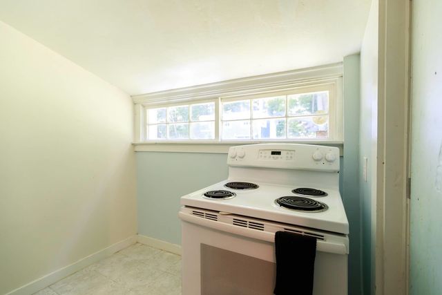 12 Wilder Street, Peterborough, NH 03458