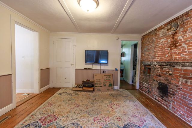 12 Wilder Street, Peterborough, NH 03458