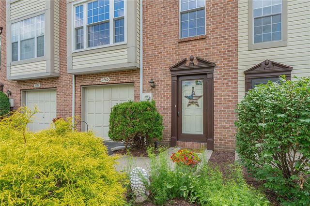 2760 Red Oak Circle C5, Bethlehem City, PA 18017