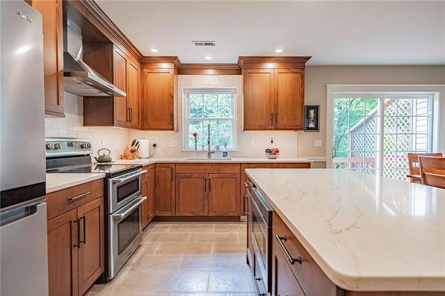 2760 Red Oak Circle C5, Bethlehem City, PA 18017
