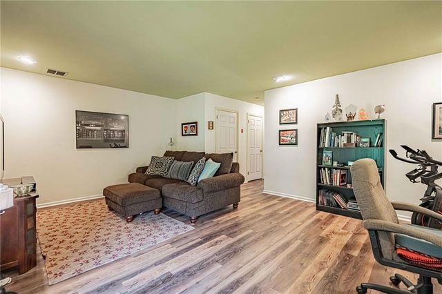 2760 Red Oak Circle C5, Bethlehem City, PA 18017
