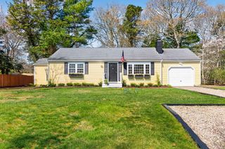 55 Seth Goodspeed Way, Osterville, MA 02655