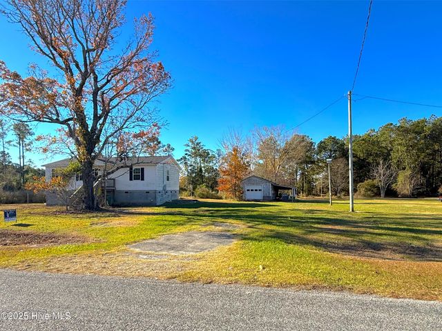 4876 Loop Road, Scranton, NC 27875