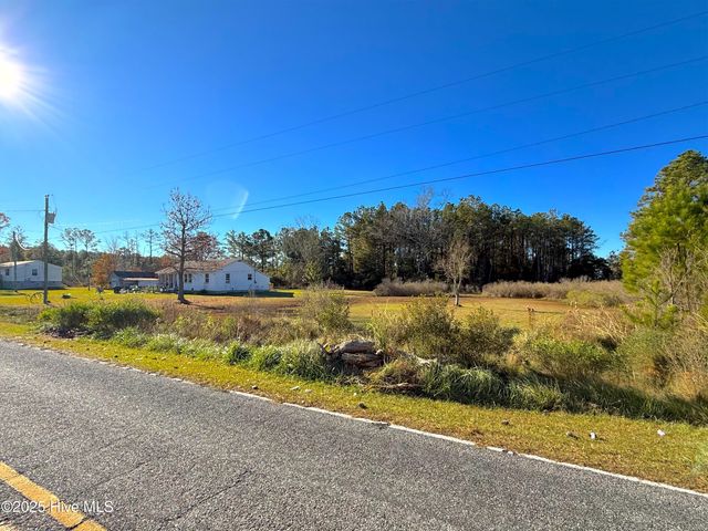 4876 Loop Road, Scranton, NC 27875