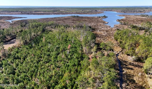 4876 Loop Road, Scranton, NC 27875