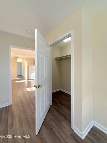 4876 Loop Road, Scranton, NC 27875