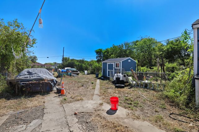 4014 Kostner, Dallas, TX 75216