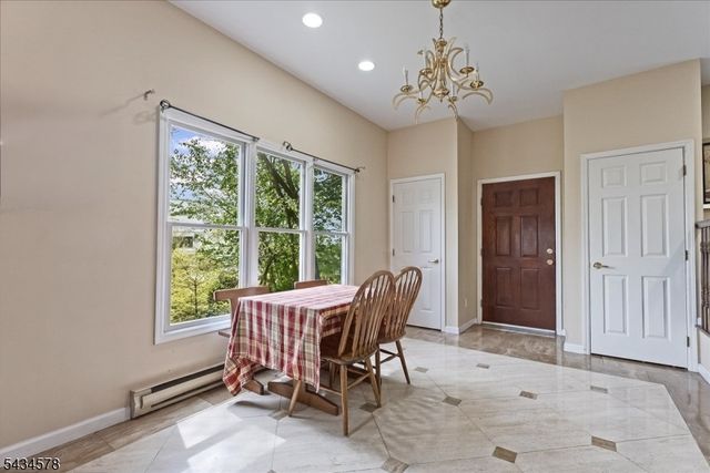 17 Albanese Rd, Haledon Boro, NJ 07508
