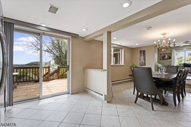 17 Albanese Rd, Haledon Boro, NJ 07508