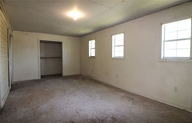 219 E Jordan Street, Grand Saline, TX 75140