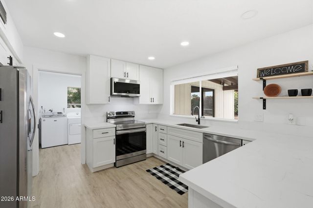 2521 E INCA Street, Mesa, AZ 85213