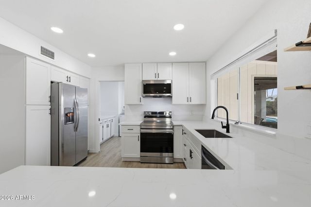 2521 E INCA Street, Mesa, AZ 85213