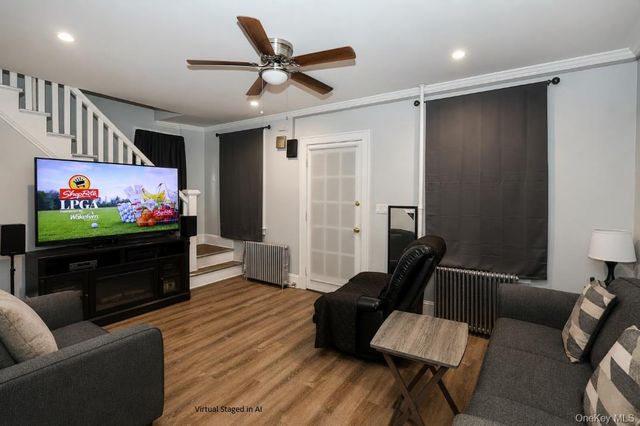 110 E Roosevelt Avenue, Roosevelt, NY 11575