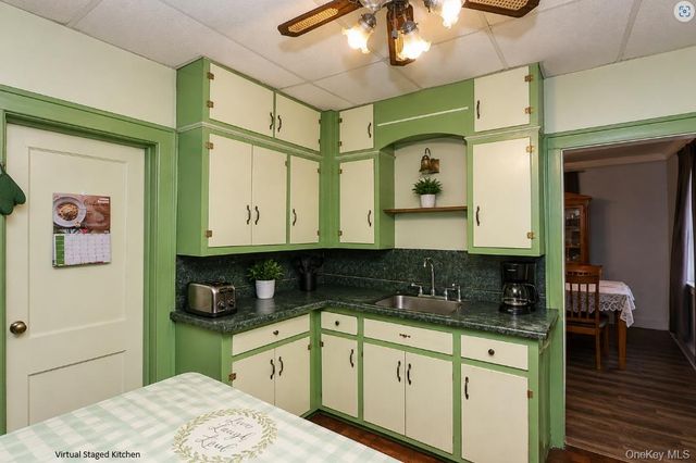 110 E Roosevelt Avenue, Roosevelt, NY 11575