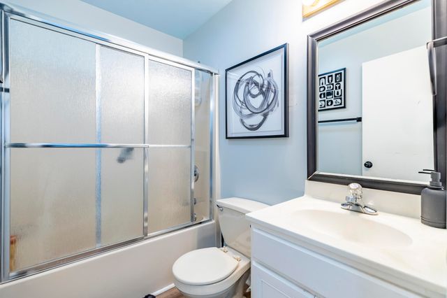 990 W 87th Avenue, Merrillville, IN 46410