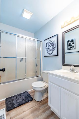 990 W 87th Avenue, Merrillville, IN 46410