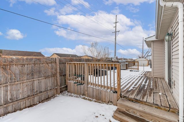 990 W 87th Avenue, Merrillville, IN 46410