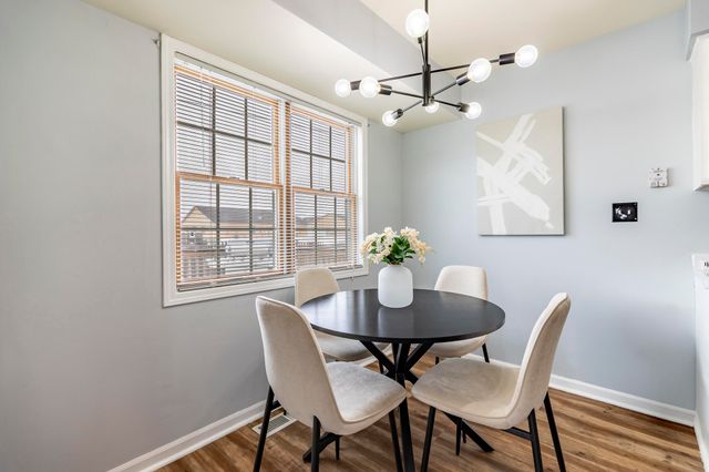 990 W 87th Avenue, Merrillville, IN 46410