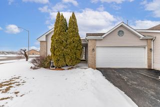 990 W 87th Avenue, Merrillville, IN 46410