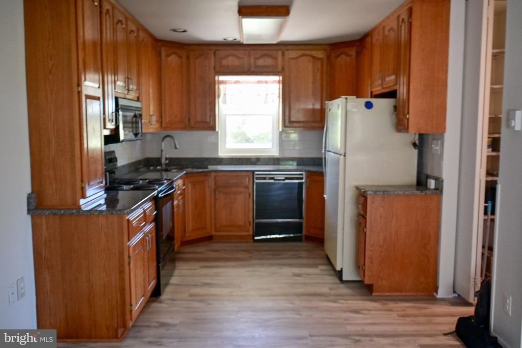 Image 27 of property listing at 531 ECKHART DR, Joppa, MD 21085