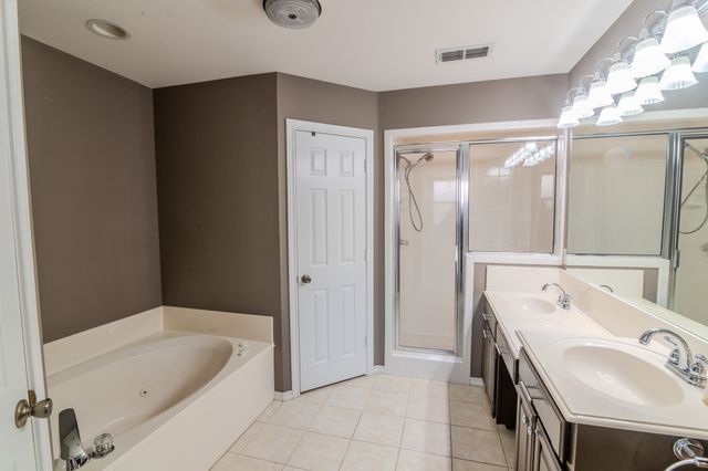 6014 Brenhaven Road, Arlington, TX 76017