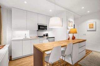 321 E 54th St Apt 8G, New York City, NY 10022