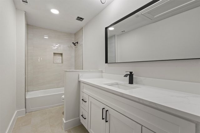 4323 Fayetteville Avenue, Rowlett, TX 75089