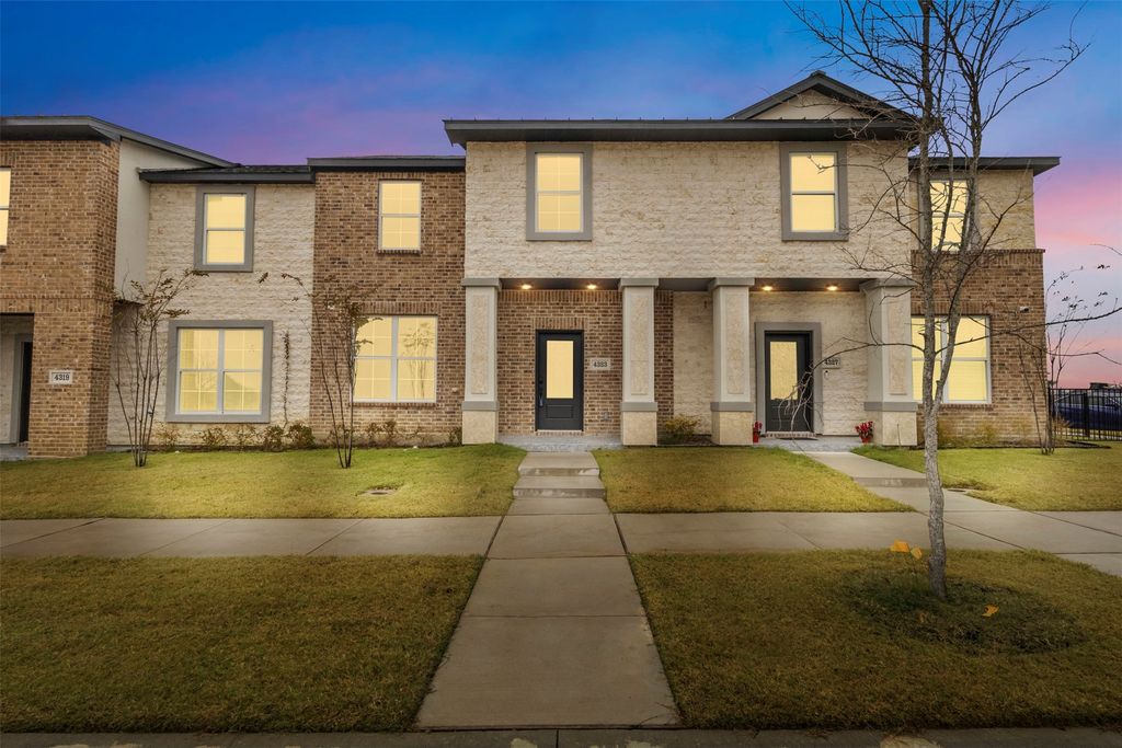 4323 Fayetteville Avenue, Rowlett, TX 75089